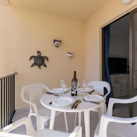 Апартаменты Castle Harbour 35 - Two Bed Лос Кристианос