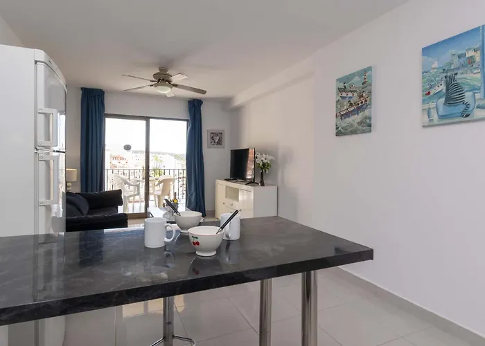 Castle Harbour 35 - Two Bed Apartment Los Cristianos (Tenerife)