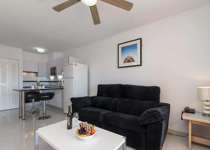 Castle Harbour 35 - Two Bed Los Cristianos (Tenerife)