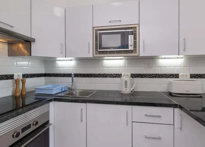 Castle Harbour 35 - Two Bed Lejlighed *