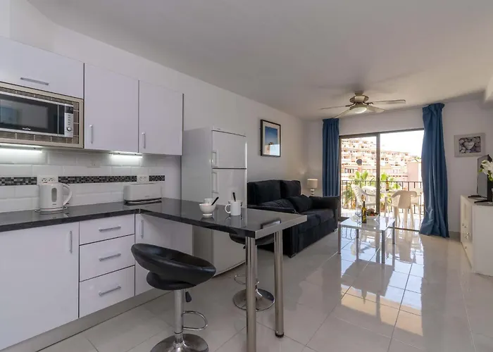 Castle Harbour 35 - Two Bed Lejlighed Los Cristianos (Tenerife)